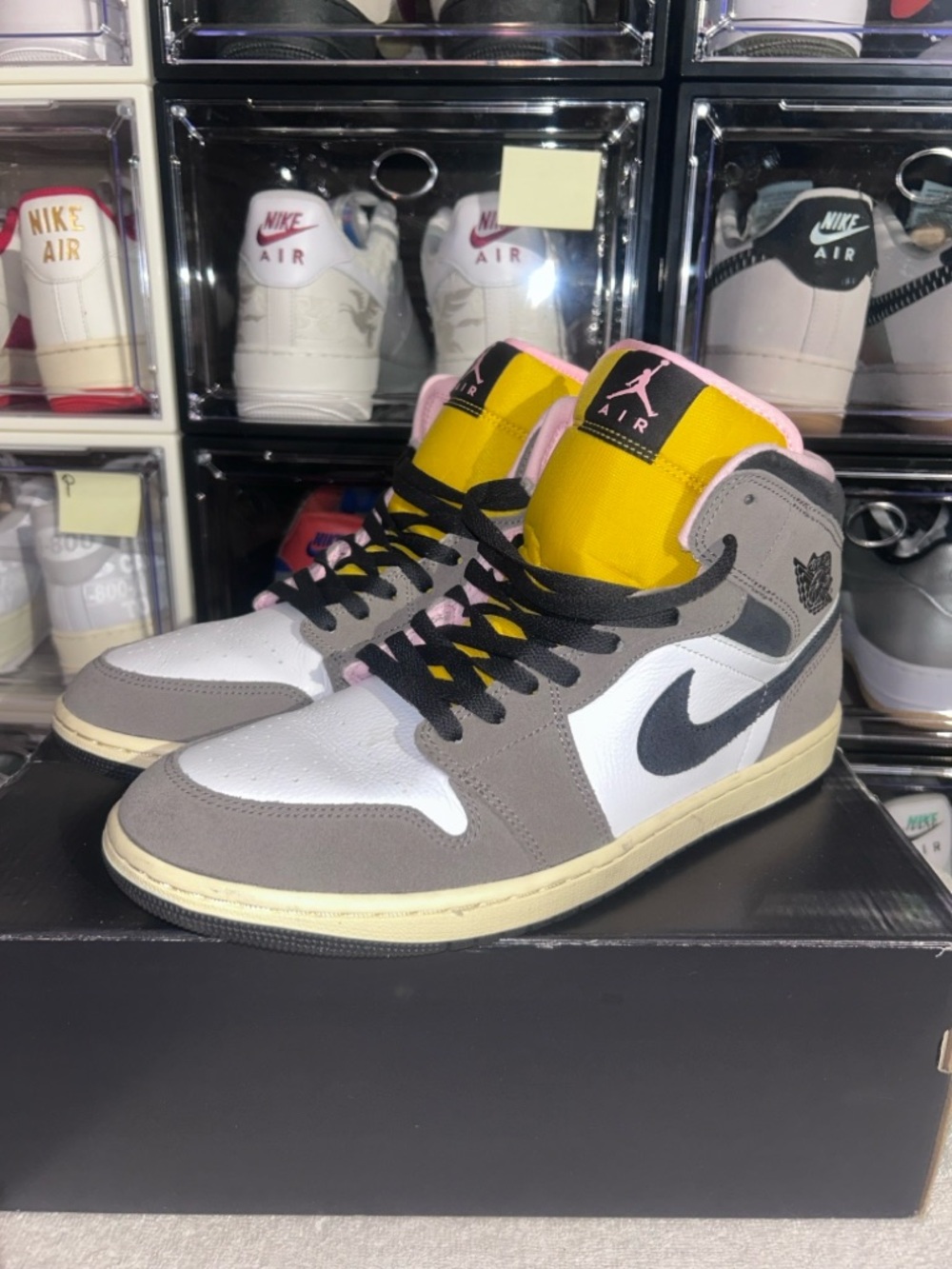 the Air Jordan 1 Mid SE in the "Cave Stone" # HQ2011-100 No Box - Picture 7 of 7